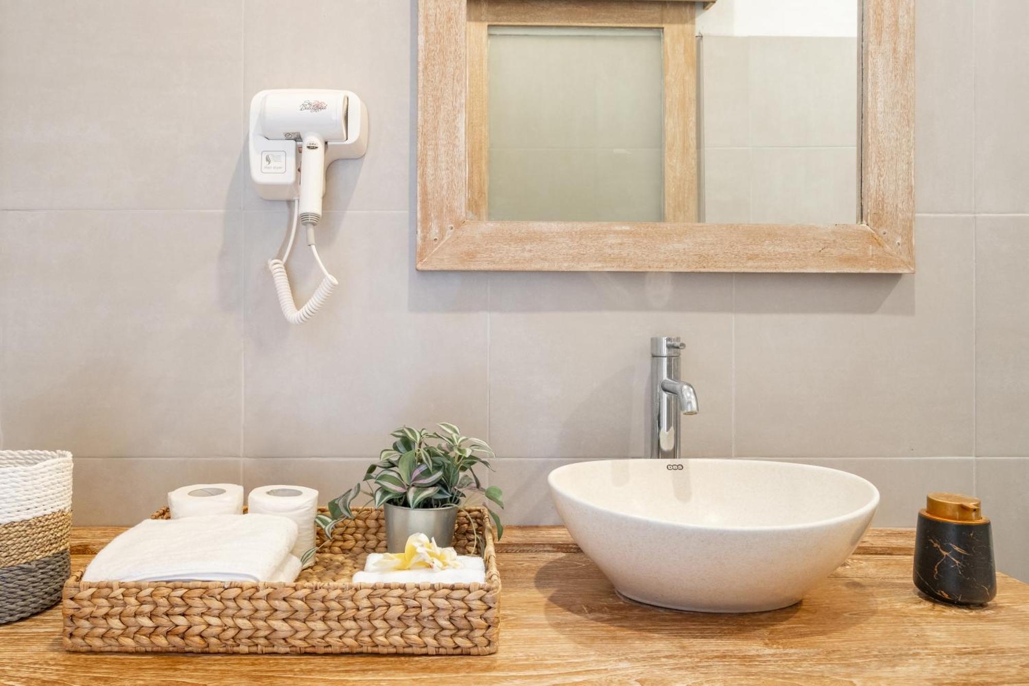 ☆ Villa Larissa ☆ Seminyak 2Br Pool Kuta Petitenget Dış mekan fotoğraf